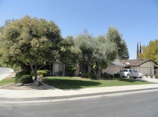 1925 Glenbarr Ct, Bakersfield, CA