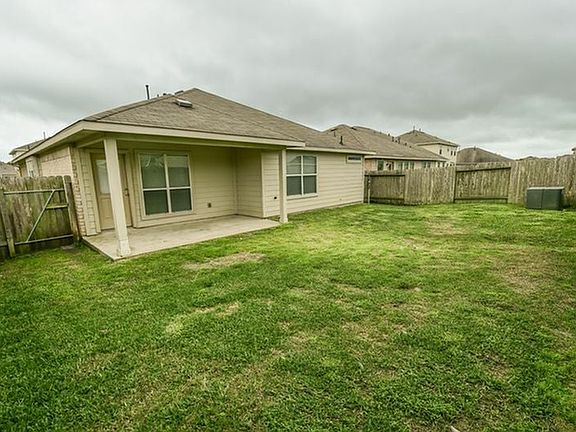 5th image of 13 Leisure Shore Ct