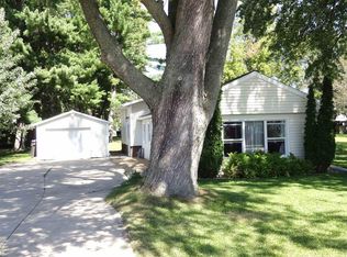 4476 2nd St, Windsor, WI 53598