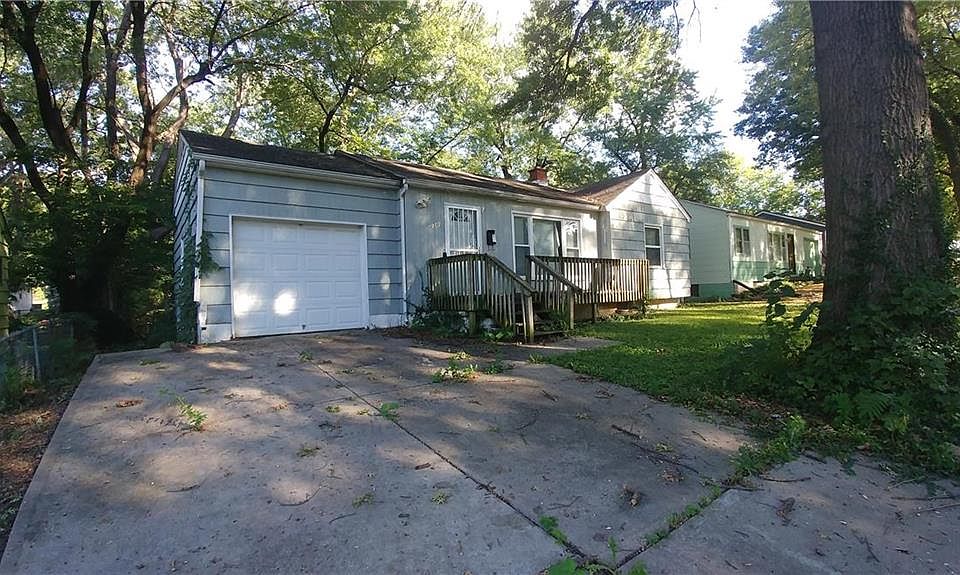 1st image of 7209 Flora Ave