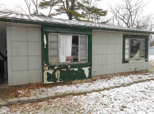 2131 N Olive St, South Bend, IN 46628