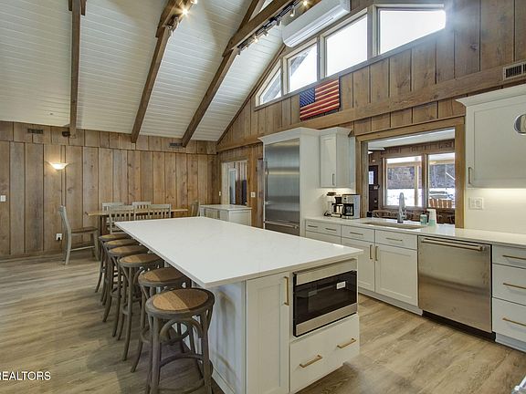 20th image of 2000 E Millers Cove Rd
