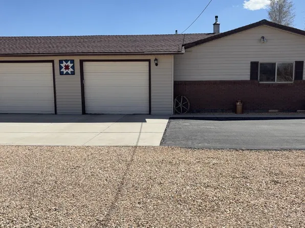 619 S 125 E, Panguitch, UT 84759