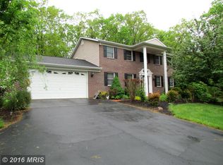 859 N Lakewood Dr, Ridgeley, WV 26753