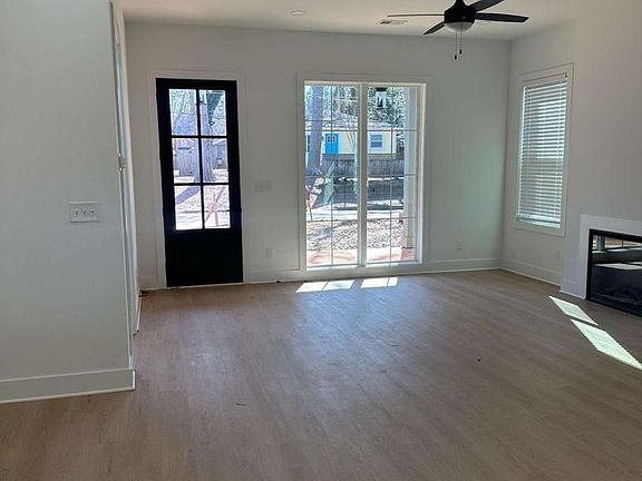 5th image of 1239 Plaza Ave SW
