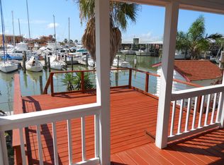 63 Marlin Ln, Freeport, TX 77541