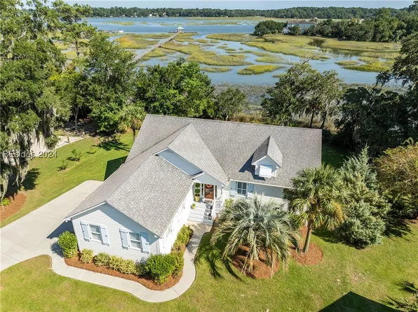 1137 Otter Cir, Beaufort, SC 29902