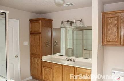 5th image of 3000 Phoenix Dr