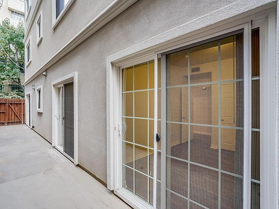 4th image of 1742 Federal Ave Unit 103