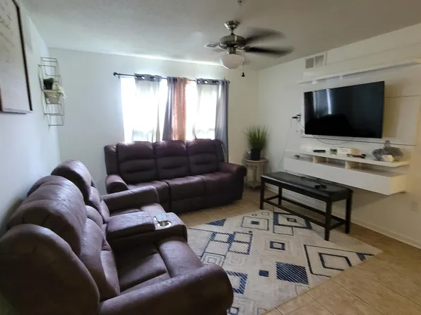 3000 S Adams St #233, Tallahassee, FL 32301
