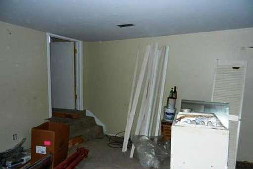 3rd image of 1217 Shackamaxon St