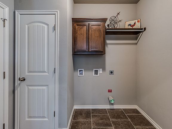 4th image of 12009 Garden Ct
