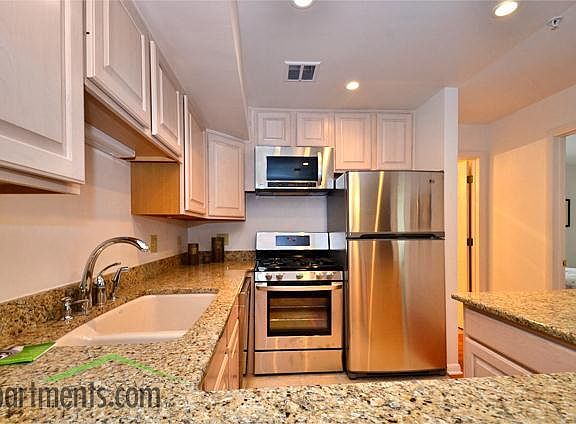4th image of 8069 Janes Ave APT 4