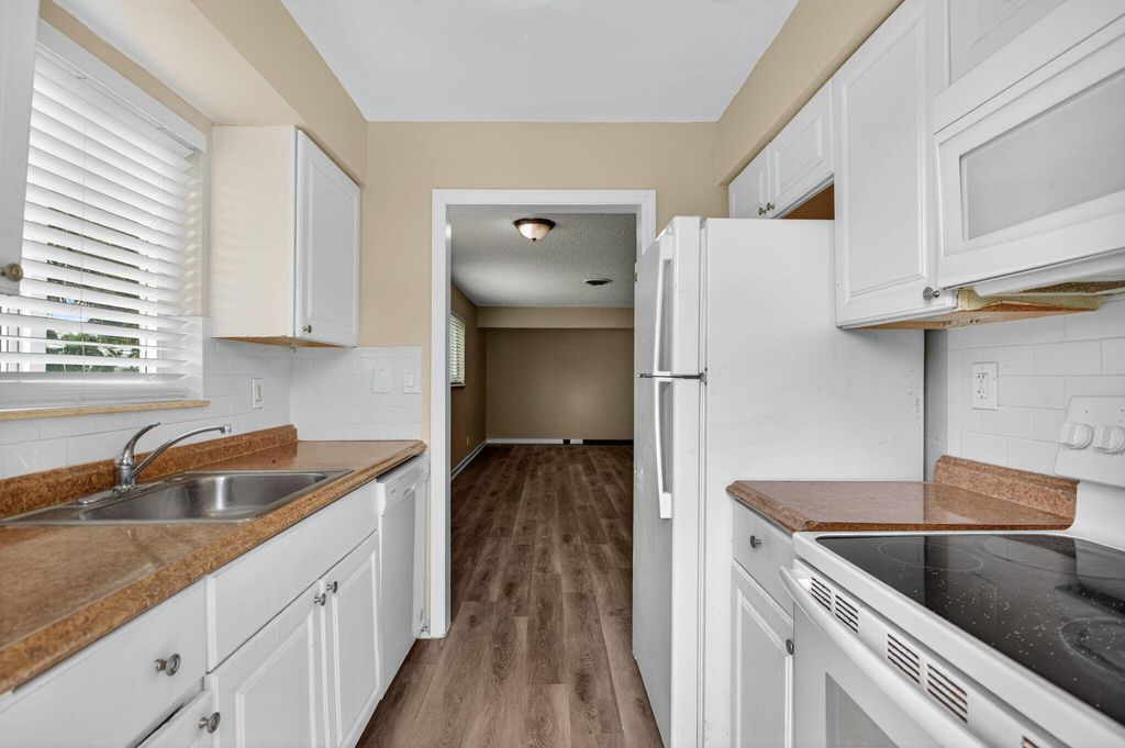 2920 NE 7th Ave APT B, Pompano Beach