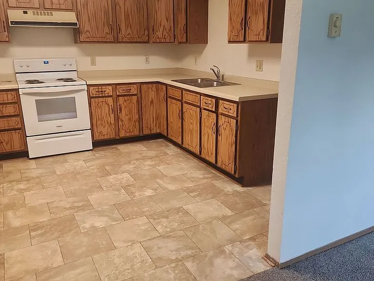 455 N Welco Dr #T3 — Photo 2