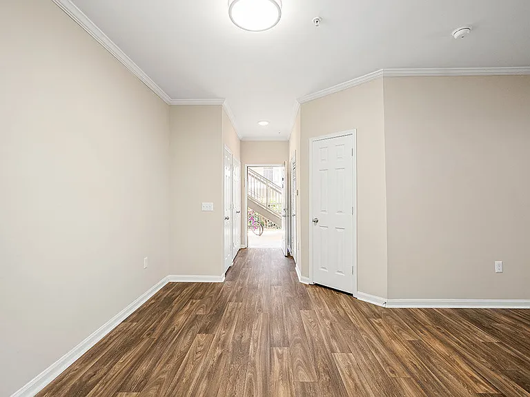 Houston Lake Apartments — Photo 22