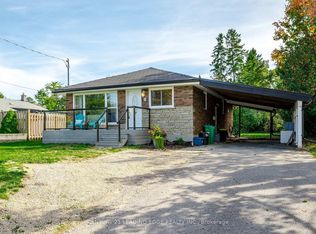 18 Daleview Ave, Peterborough, ON K9J 1L5