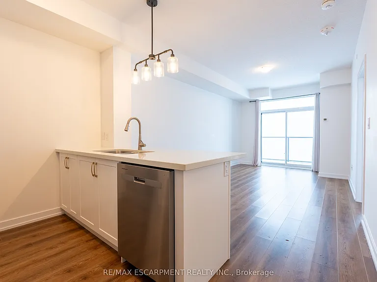 450 Dundas St E #801 — Photo 13