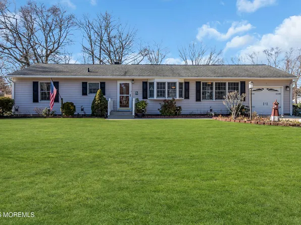 34 Clark Drive, Howell, NJ 07731