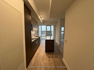 220 Missinnihe Way #817, Mississauga, ON L5H 0A9