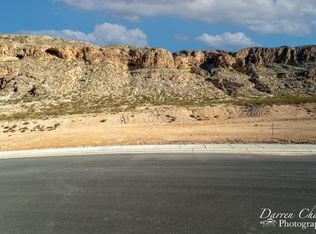 3289 S Cliff Dr, Hurricane, UT 84737