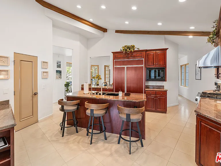 7782 Lookout Dr — Photo 26