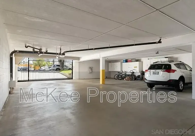 516 E Ave — Photo 26