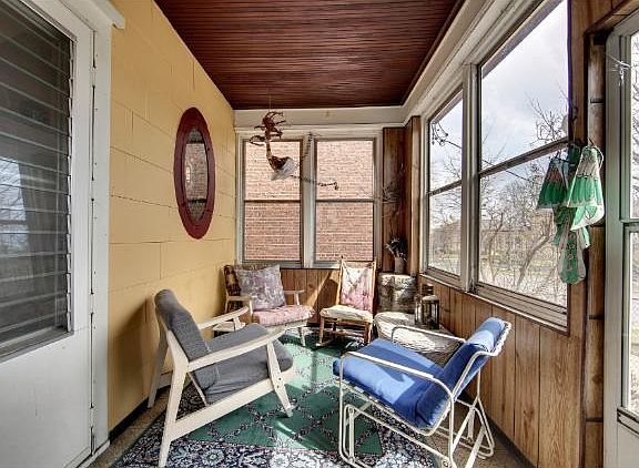 4th image of 565 Humboldt Ave