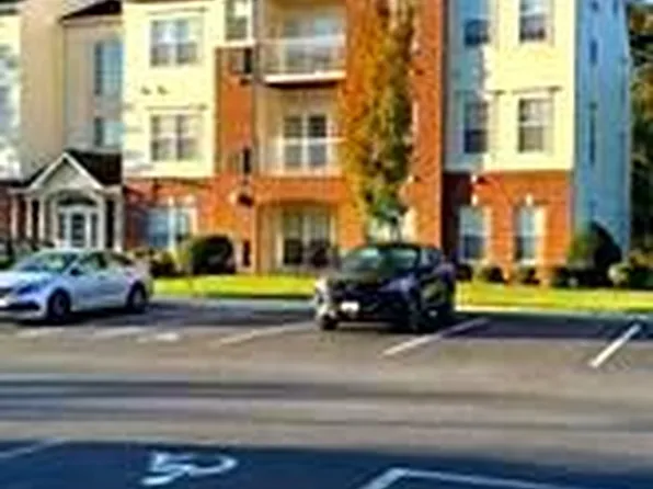 2001 Whispering Ponds Ct #2001-1C, Salisbury, MD 21804