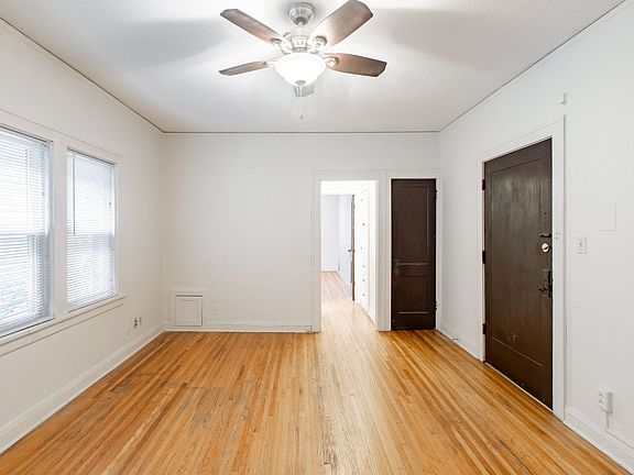 2nd image of 3528 Pleasant Ave APT 106