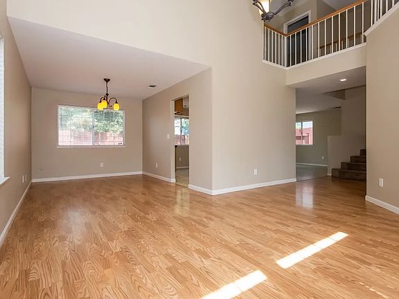 4th image of 8444 Bramble Bush Cir