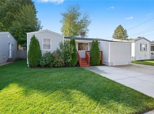 4 Harboard Rd, Johnston, RI 02919