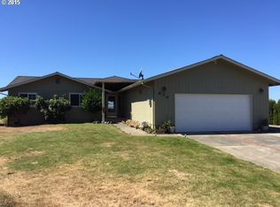 830 Lisa Pl, Coos Bay, OR