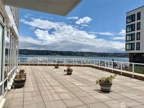 320 Washington Avenue #104, Bremerton, WA 98337