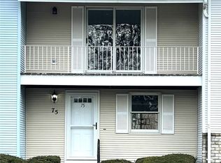 75 Southfield Dr, Webster, NY 14580