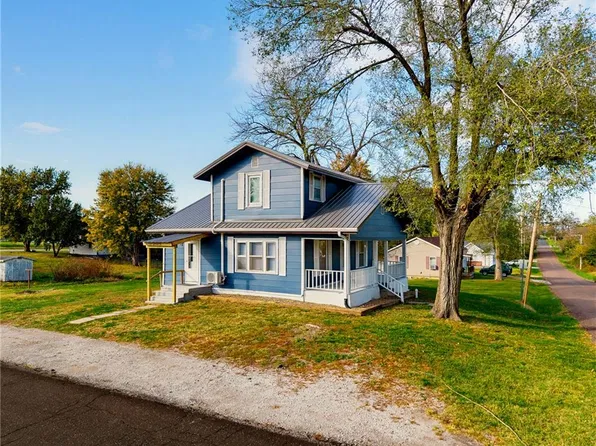2405 Chicago St, Trenton, MO 64683