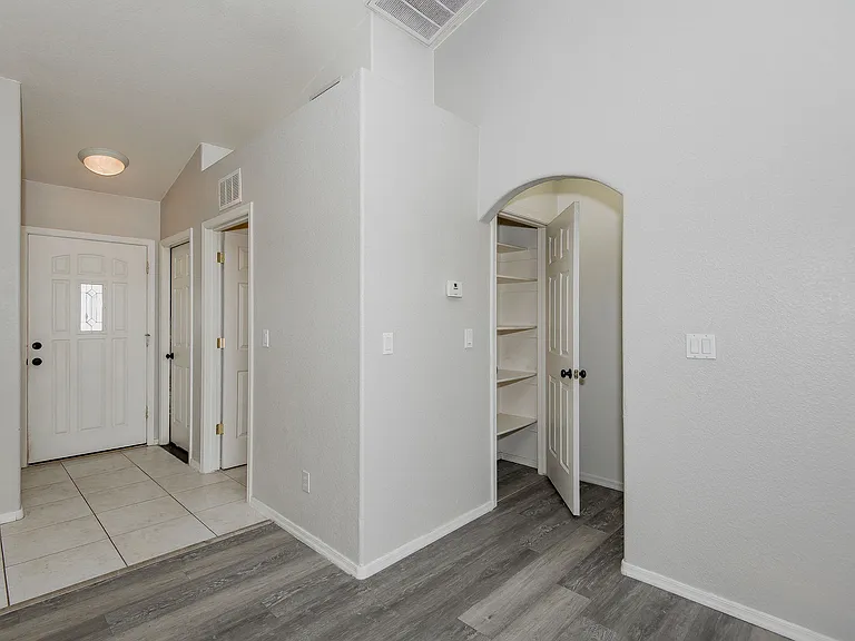 2195 E Emerald River Way — Photo 29