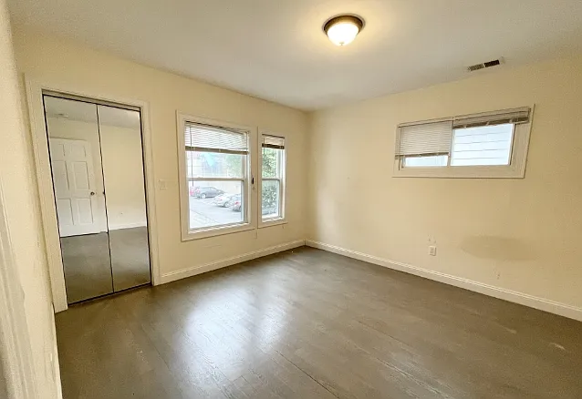 21 Iroquois St #2A — Photo 9