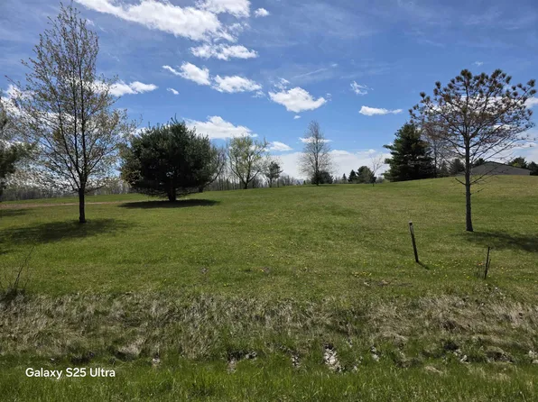 464-465 Highlanders Way, Gladwin, MI 48624
