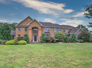 7 Danser Dr, Millstone Township, NJ
