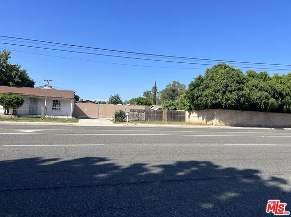 18371 E 17th St, Santa Ana, CA 92705