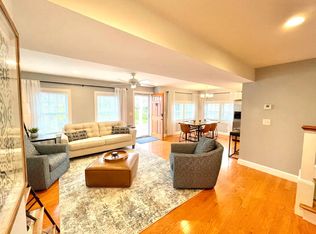 25 Government St APT B, Kittery, ME 03904