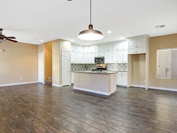 4th image of 7813 Winding Sand Ct