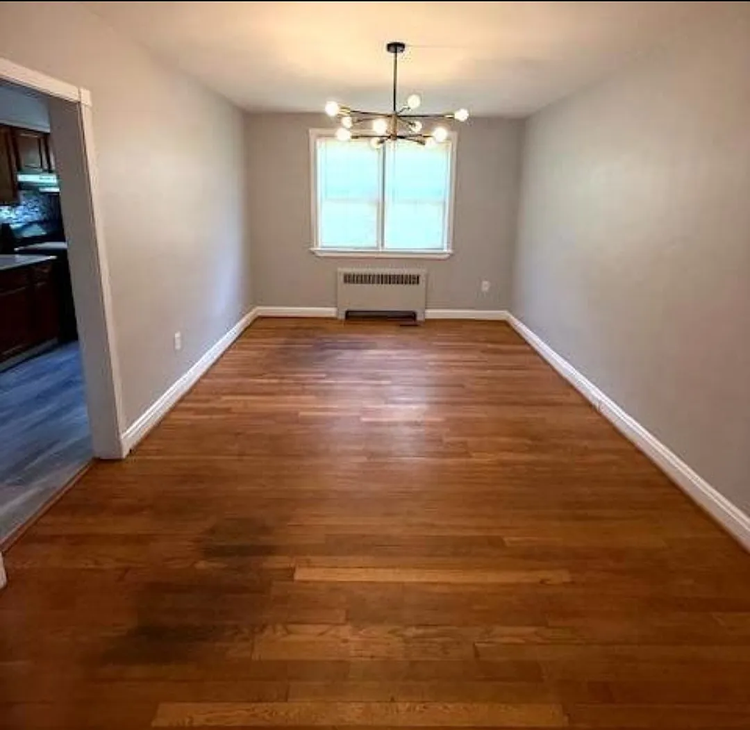 3 bed, 1216 sqft, $1,900 — Photo 3
