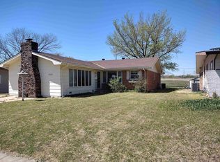 8102 E Levitt Dr, Wichita, KS 67207