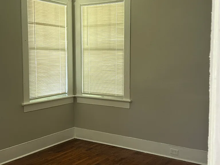 100 2nd St NE — Photo 6