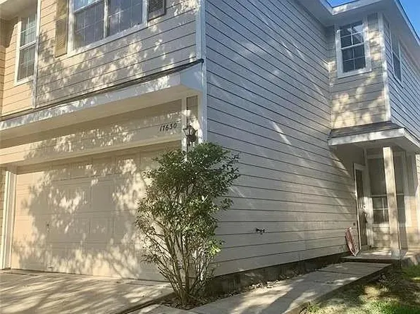 17630 Olympic Park Ln, Humble, TX 77346