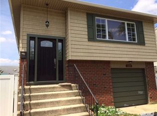 2080 Spruce St, Wantagh, NY 11793