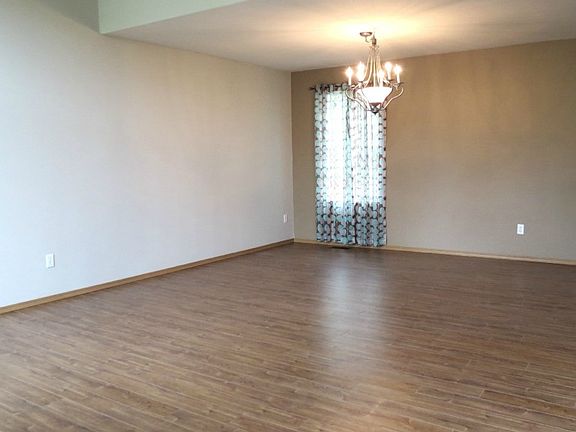 3rd image of 9613 148th Street Ct E