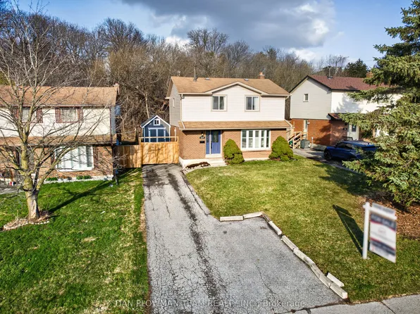 629 Grandview St S, Oshawa, ON L1H 7T5